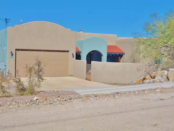 208 Avenida Ostion, Rio Rico, AZ 85648