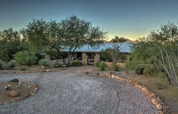 93 Culton Lane, Tubac, AZ 85646