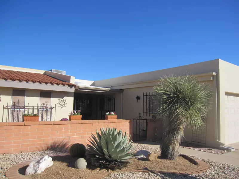 821 S Camino Del Monte, Green Valley, AZ 85614