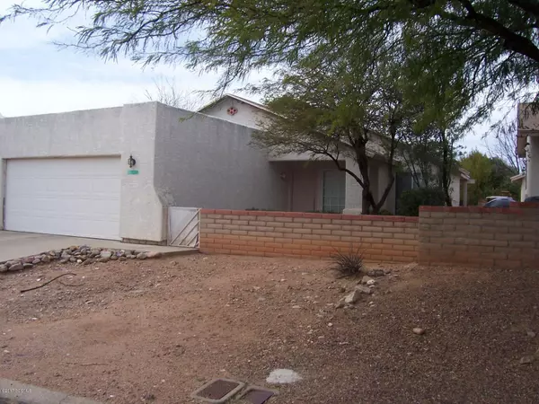 1195 Circulo Canario, Rio Rico, AZ 85648