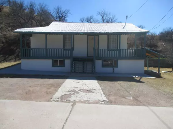 280 E Thelma Street, Nogales, AZ 85621