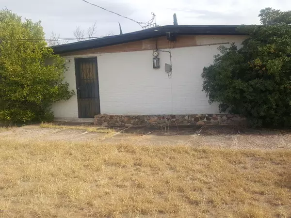 Nogales, AZ 85621,1438 W Camino De La Paloma