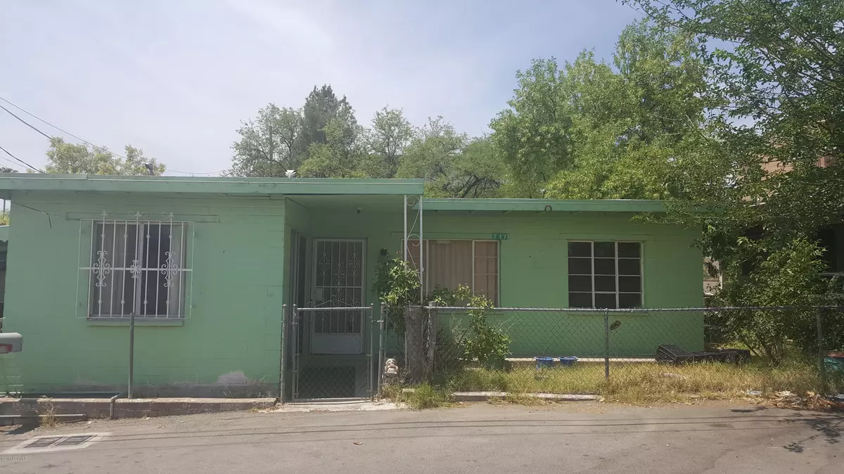 Nogales, AZ 85621,717 W Hughes Street