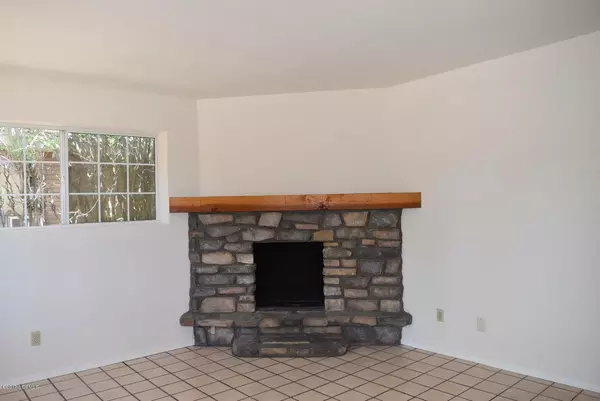 Nogales, AZ 85621,743 W Lakeview Place