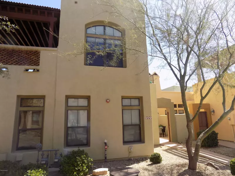 707 Lombard Way, Tubac, AZ 85646