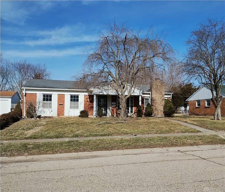 922 Aspen Road, New Carlisle, OH 45344