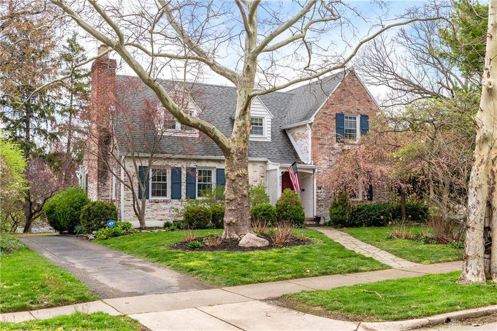 339 Ridgewood Avenue, Oakwood, OH 45409