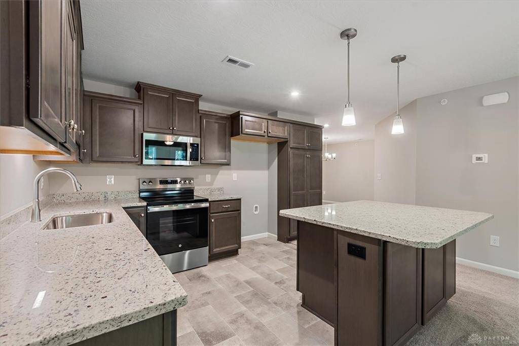 Sugarcreek Township, OH 45459,4304 Apple Branch Drive #53-102