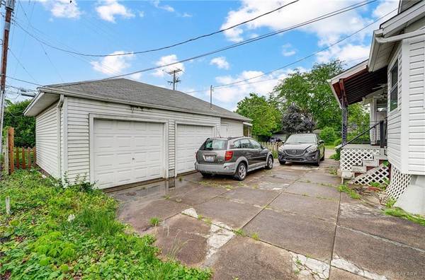 Oakwood, OH 45419,29 East Drive