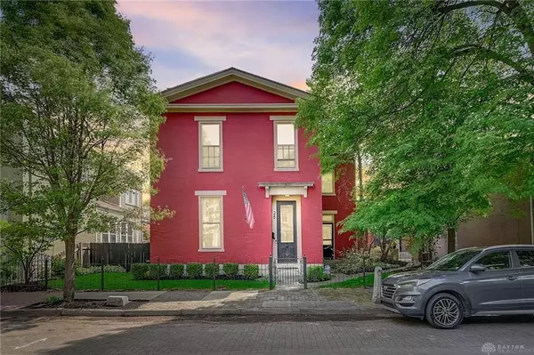 28 Tecumseh Street, Dayton, OH 45402