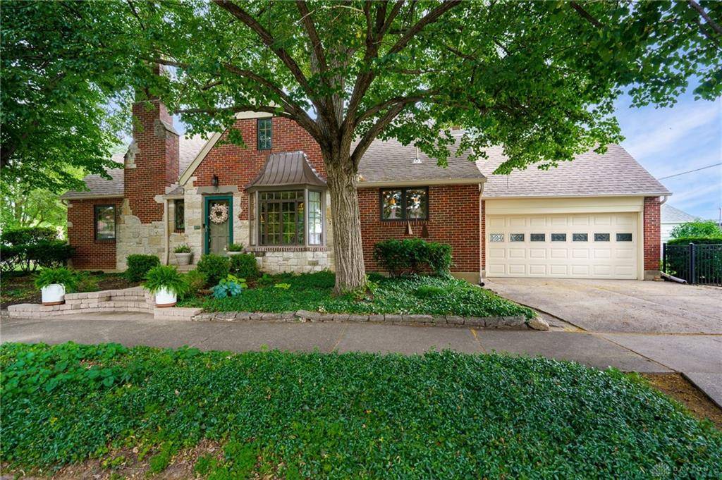 Oakwood, OH 45419,21 Hilltop Avenue