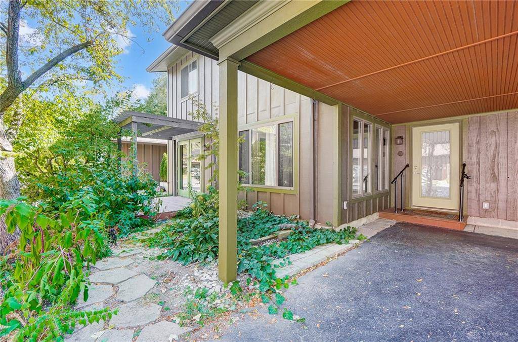 230 Park Meadows Drive, Yellow Springs Vlg, OH 45387