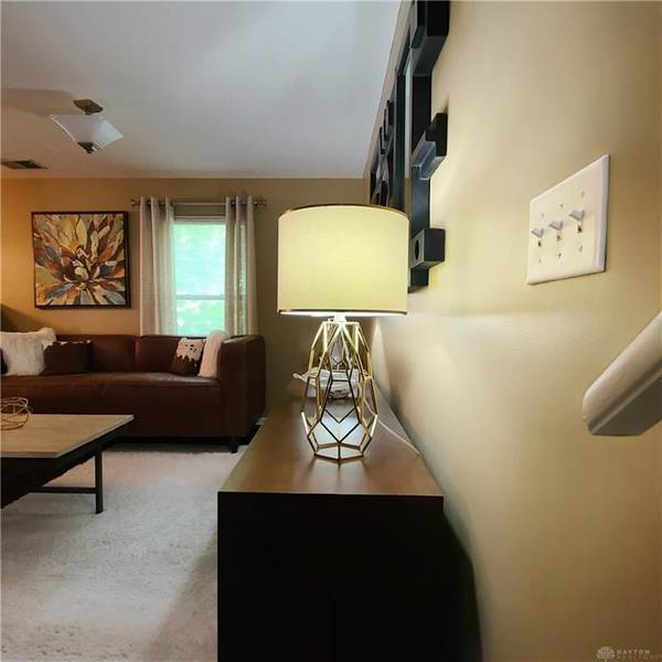 Englewood, OH 45322,24 Robinwood Court