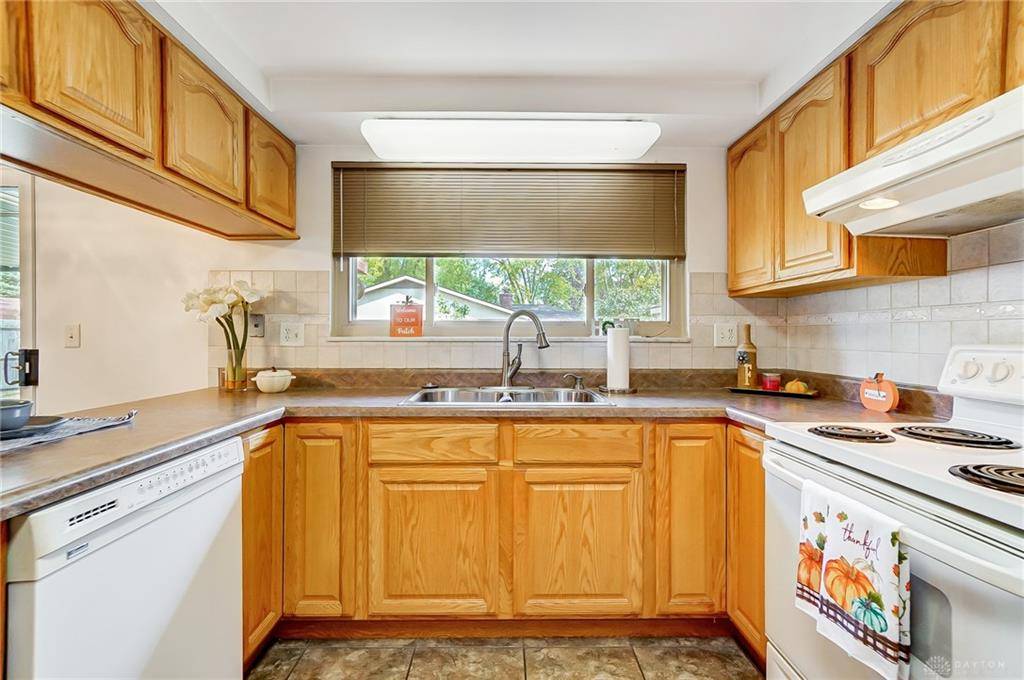 Huber Heights, OH 45424,7446 Troy Manor Road