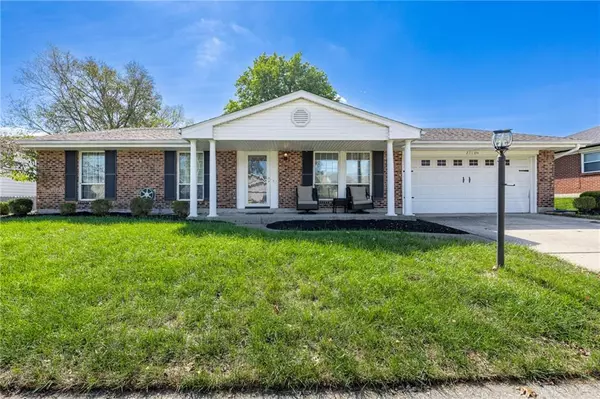 2114 Robinhood Drive, Miamisburg, OH 45342