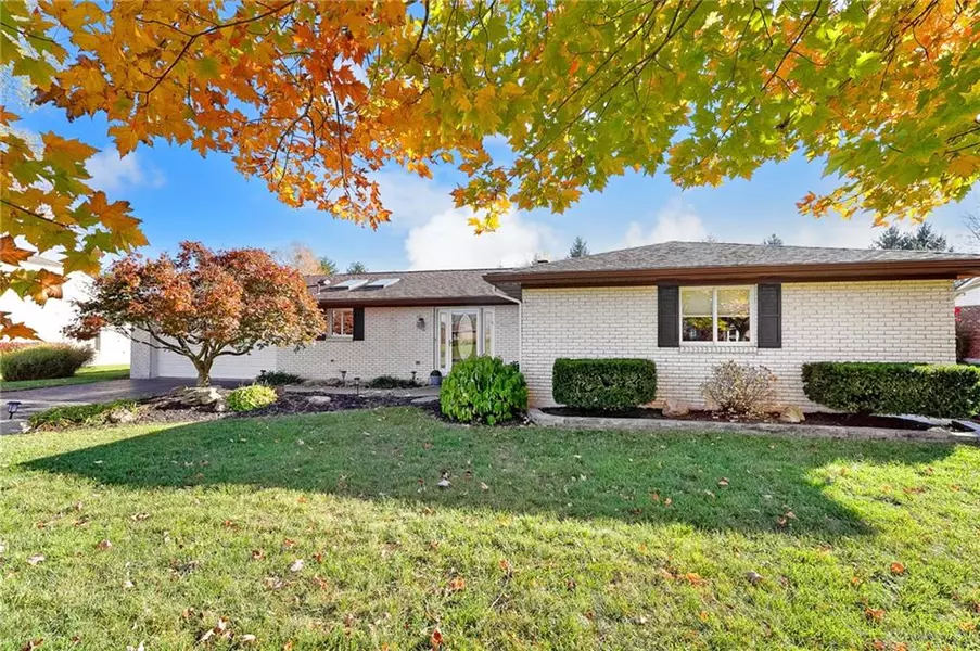 1556 Silver Lake Drive, Washington Twp, OH 45458