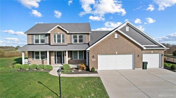 669 Hidden Meadows Drive, Miamisburg, OH 45342