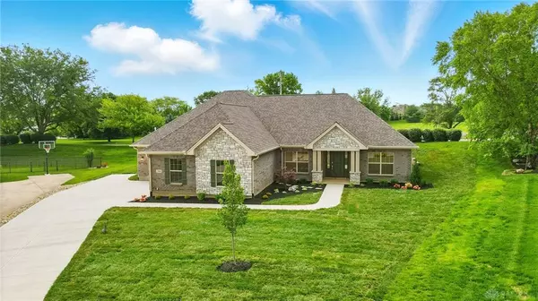 300 Grassy Creek Way, Washington Twp, OH 45458