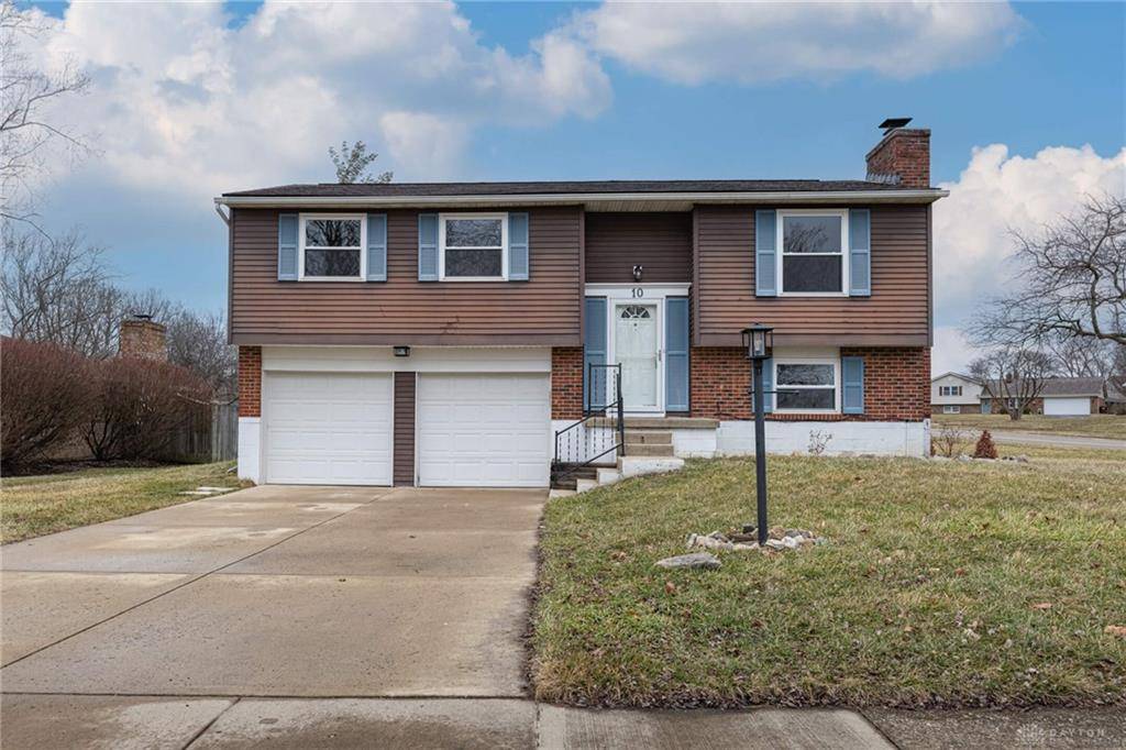 10 Twincreek Court, Springboro, OH 45066