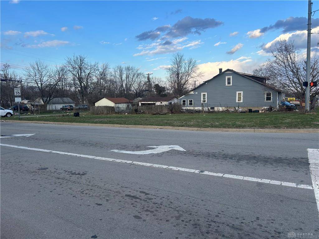 6053 W 3rd Street, Dayton, OH 45417