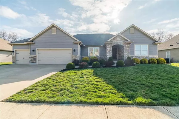 703 Sherwood Drive, Troy, OH 45373