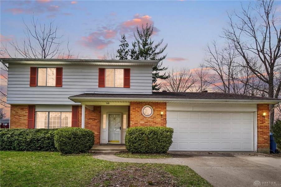 901 Twin Oaks Drive, Riverside, OH 45431
