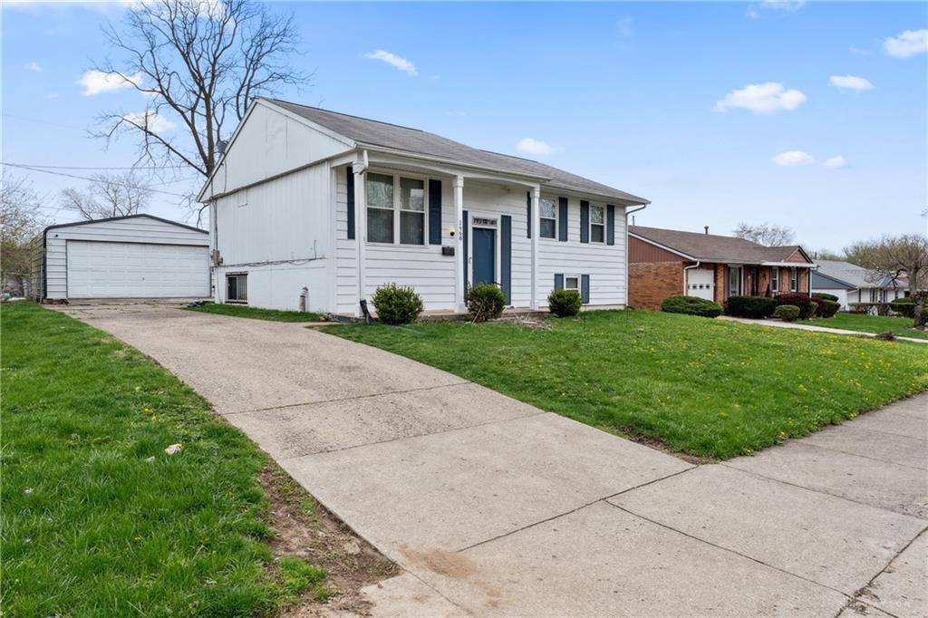 1968 Portage Path, Springfield, OH 45506