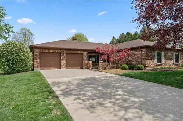 702 Tealwood Drive, Beavercreek, OH 45430