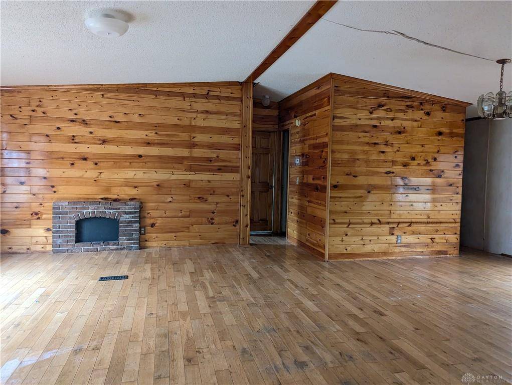 Sabina, OH 45169,18 Hunt Drive