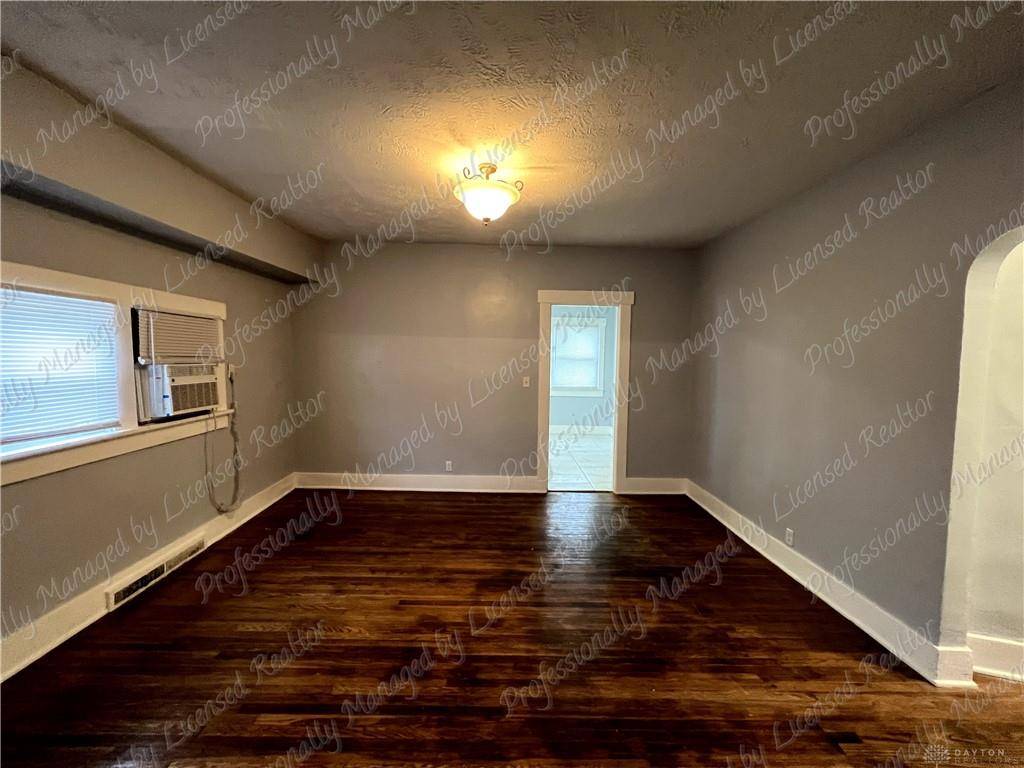 Dayton, OH 45417,44 Bluecrest Avenue