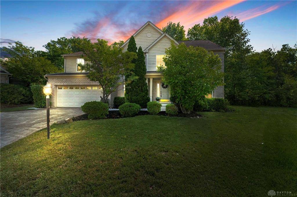 2040 Rustling Oak Court, Dayton, OH 45431