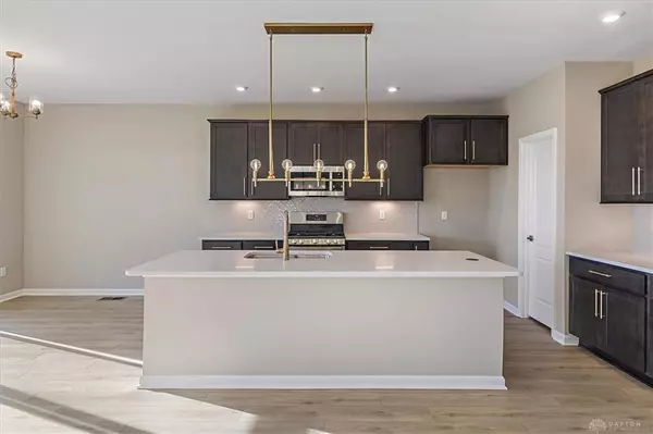 Springfield, OH 45505,410 S Landon Lane