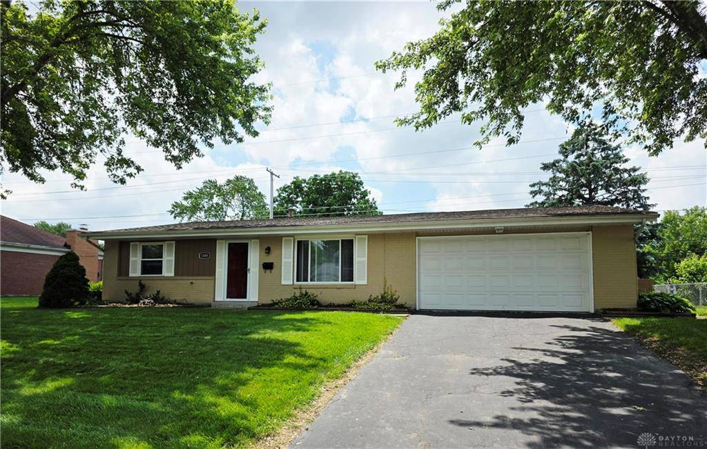 1008 Terracewood Drive, Englewood, OH 45322