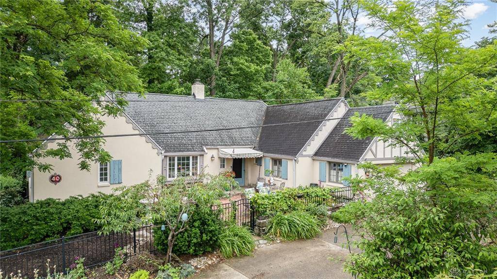 Oakwood, OH 45409,40 W Schantz Avenue