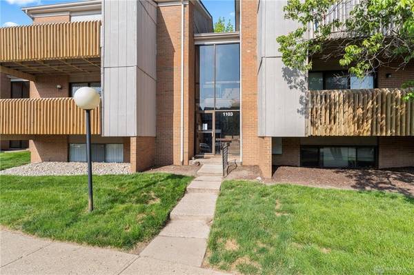 1103 Arrowhead Crossing #C, Dayton, OH 45449