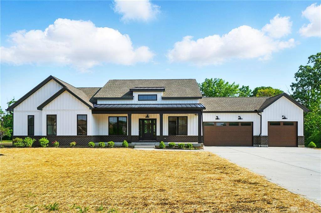 8559 Wandering Brook Way, Waynesville, OH 45068