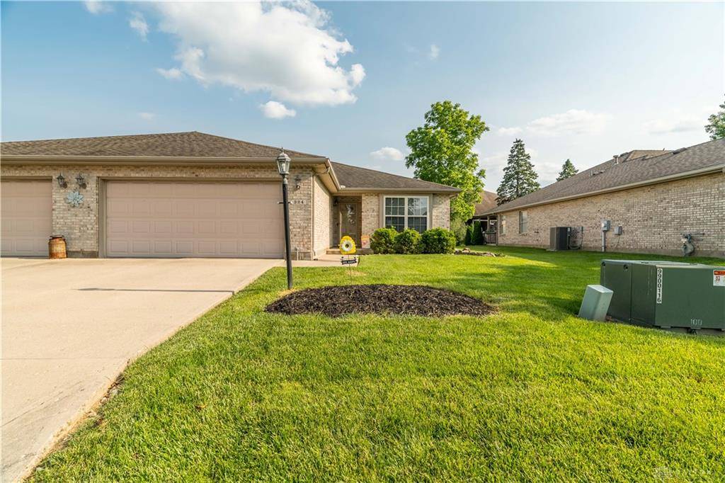 324 Kristina Lynn Place, Englewood, OH 45322