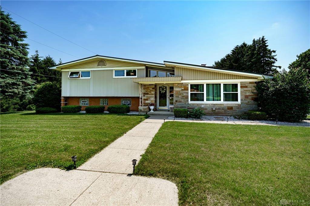 3101 E Leffel Lane, Springfield, OH 45505