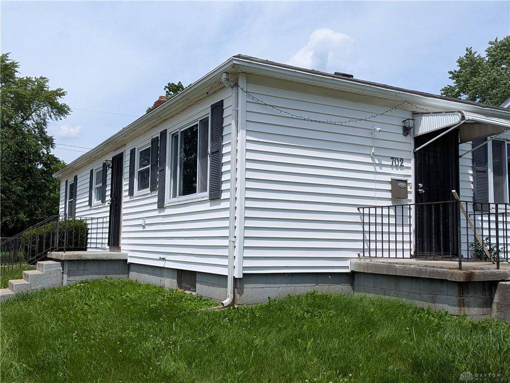 702 E Madison Avenue, Springfield, OH 45503