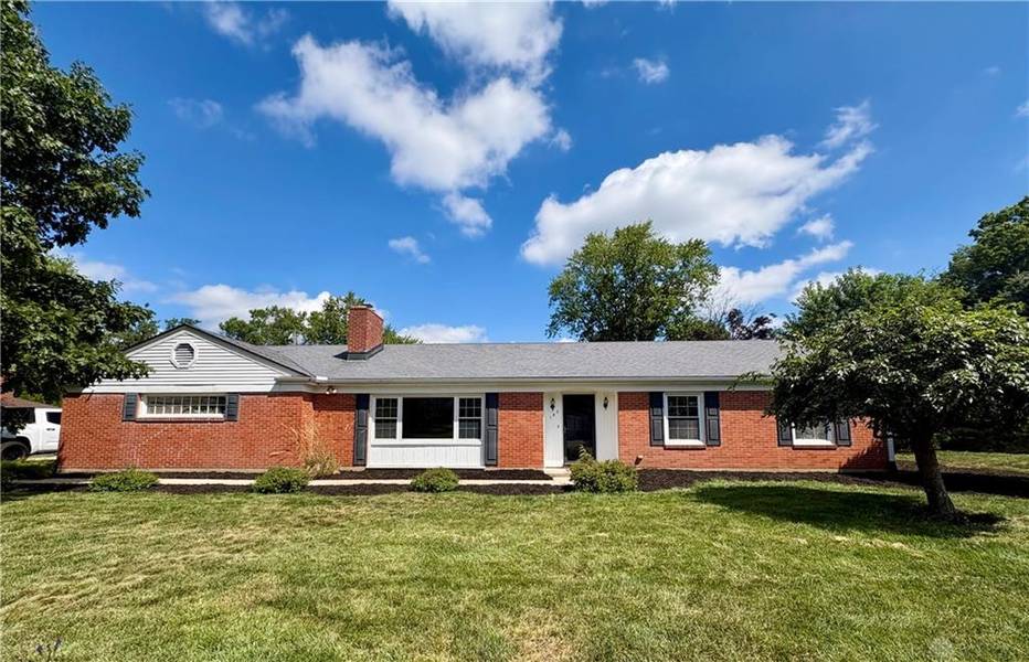 187 Cheltenham Drive, Washington Twp, OH 45459