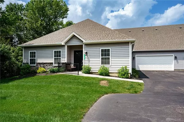 1102 Brookfield Drive, Waynesville, OH 45068