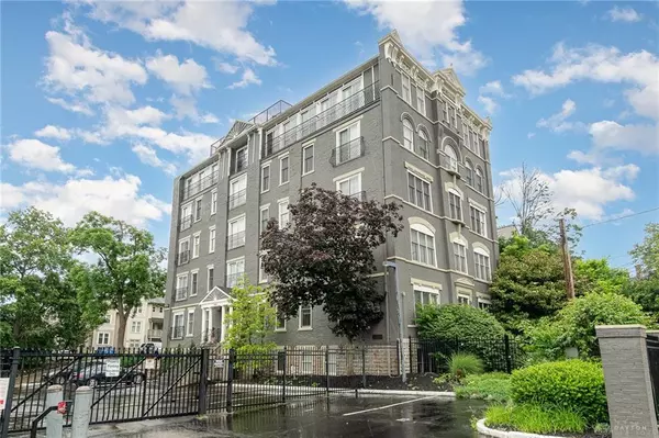 Cincinnati, OH 45206,964 Auburnview Drive #3E