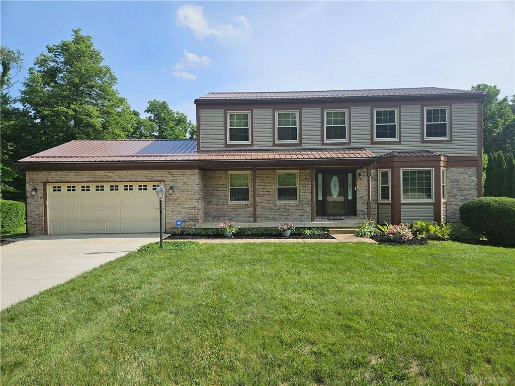 823 Spring Falls Avenue, Springfield, OH 45502