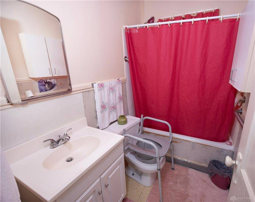 Middletown, OH 45044,2107 Woodlawn Avenue