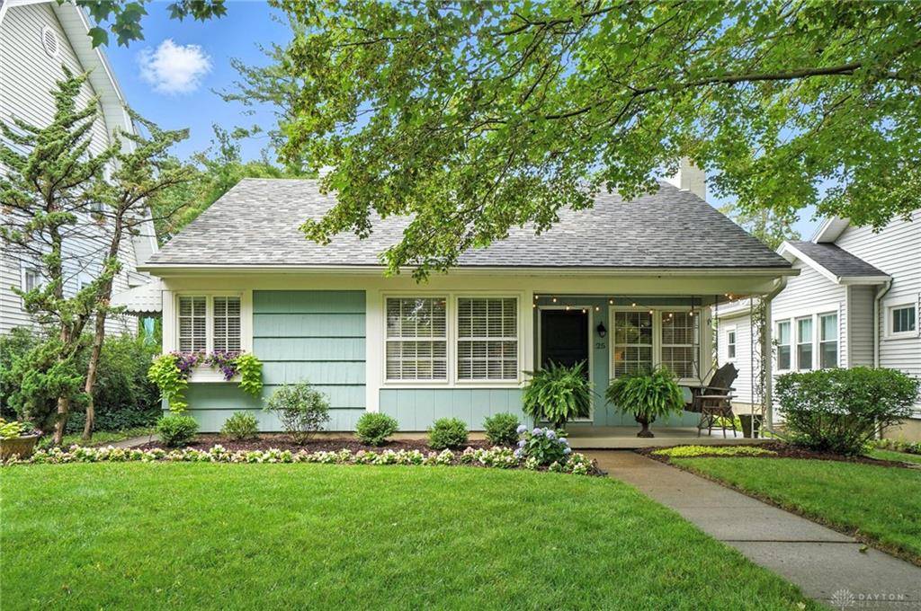 25 Triangle Avenue, Oakwood, OH 45419