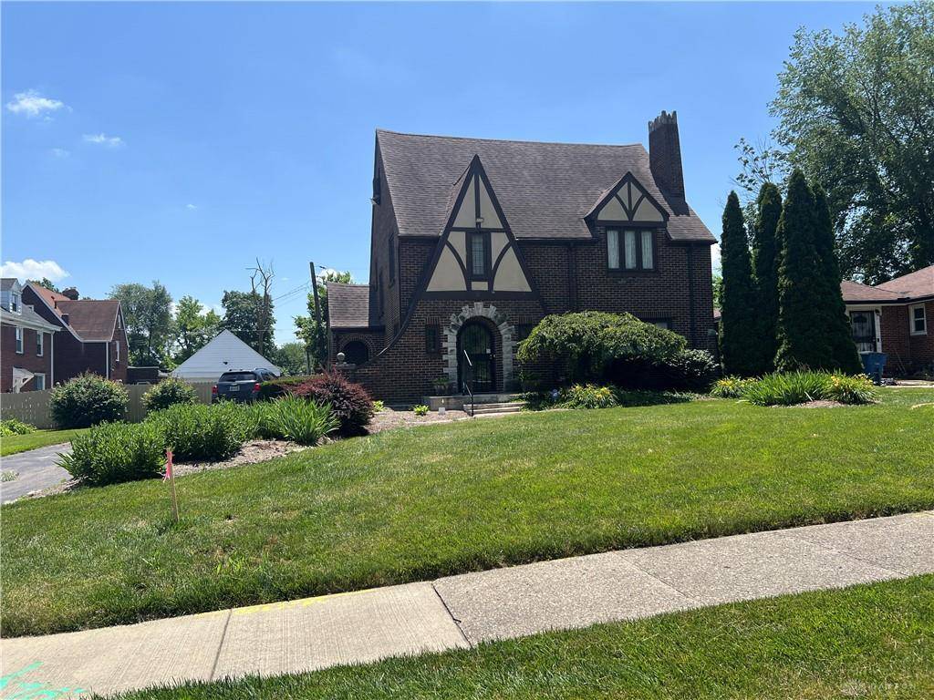 1302 Earlham Drive, Dayton, OH 45406