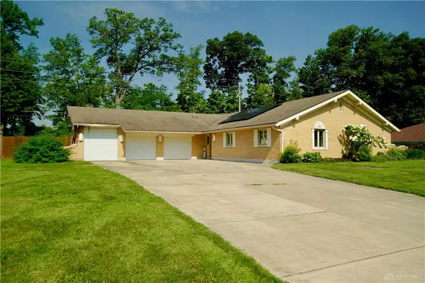 7339 Mohawk Trail Road, Dayton, OH 45459