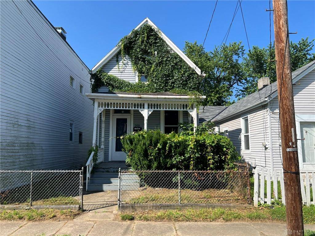 203 W 69th Street, Cincinnati, OH 45216