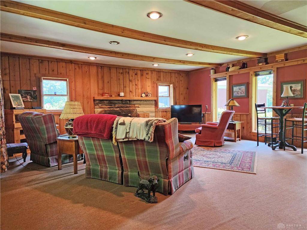 Springfield, OH 45502,851 E County Line Road