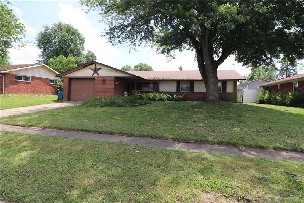 4944 Chesham Drive, Huber Heights, OH 45424